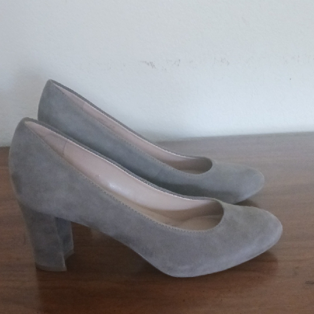 Easy Spirit Gray Heels with Medium Block Heel